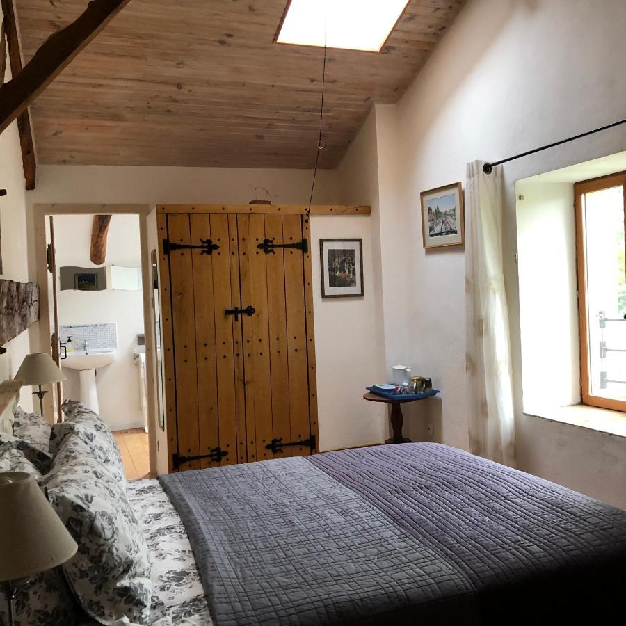 Chambres D'Hotes Des Forets Ecuras Exterior photo